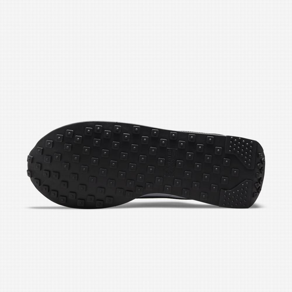 Nike Waffle Trainer 2 Férfi Utcai Cipő Fehér Fekete | NI0826-M92