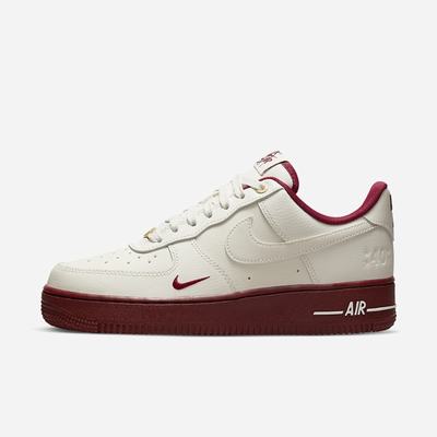 Nike Air Force 1 '07 SE Női Utcai Cipő Bézs Metal Arany Fekete Piros | NI3085-P34