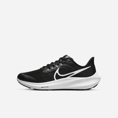 Nike Air Zoom Pegasus 39 Gyerek Futócipő Fekete Fehér | NI4137-A64